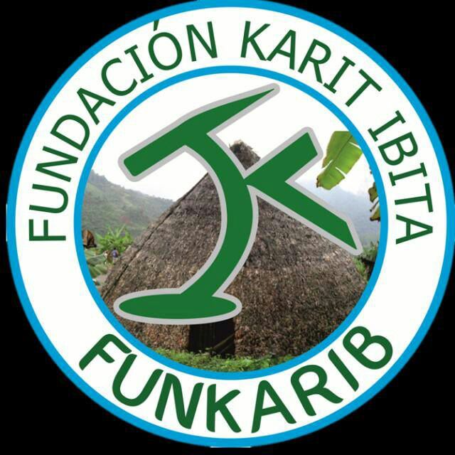 Comunidad indígena y entrega de proyectos sociales de FUNKARIB